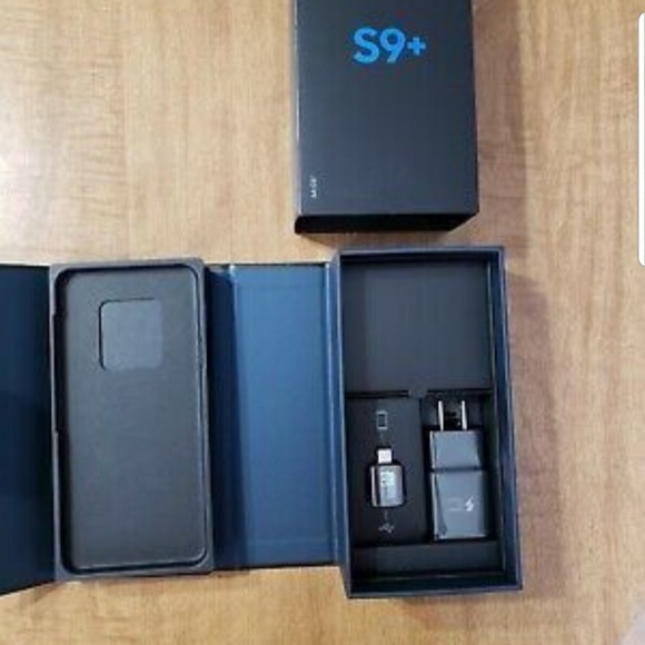 Phone - Picture 2 of 5